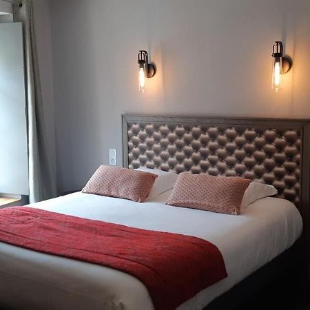 Logis Hotel Le Grand Cerf Ernee Luaran gambar
