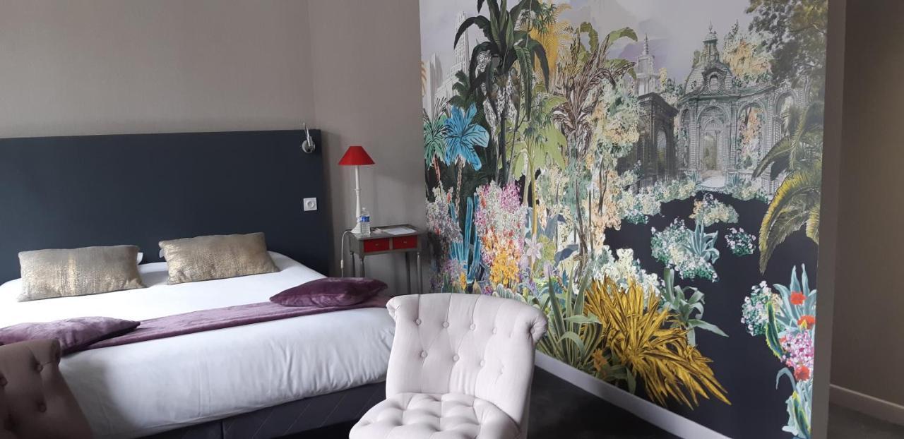 Logis Hotel Le Grand Cerf Ernee Luaran gambar