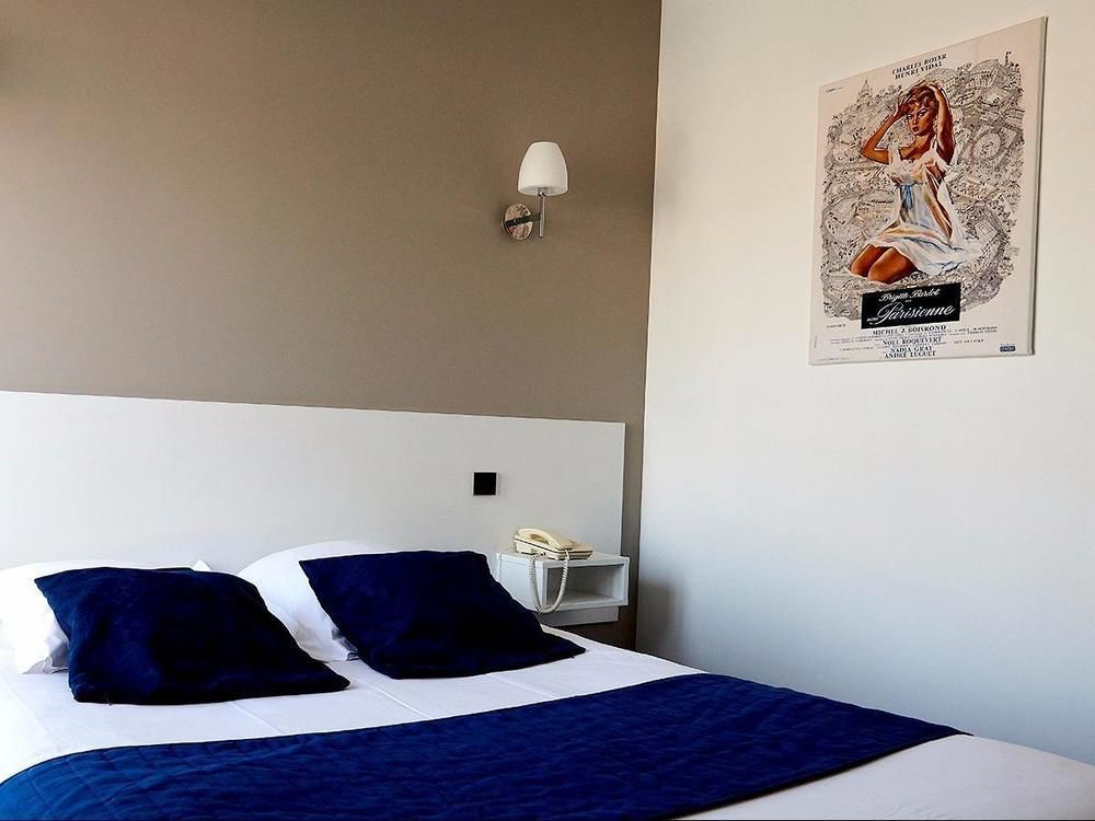 Logis Hotel Le Grand Cerf Ernee Luaran gambar